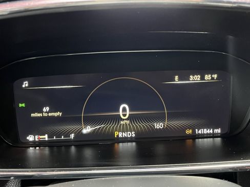 Used 2018 Lincoln Continental Premiere AWD/4WD image 15