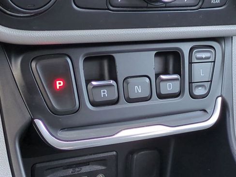 Used 2018 GMC Terrain SLT image 38