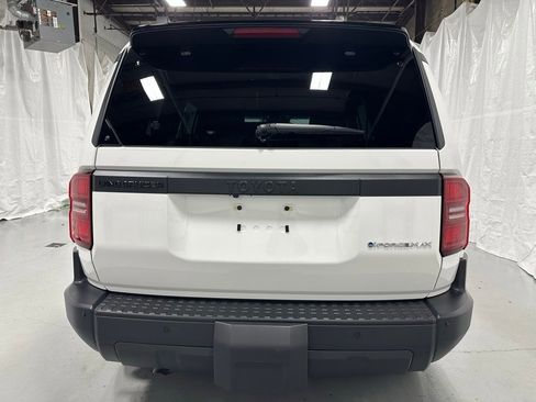 Used 2025 Toyota Land Cruiser 1958 image 6