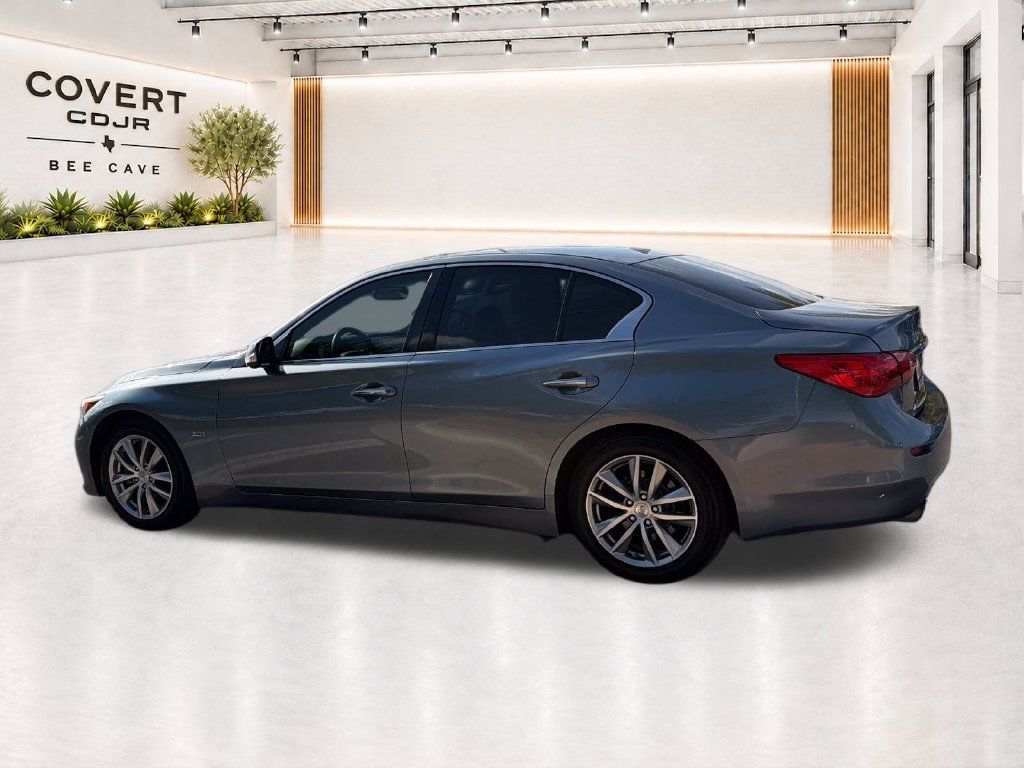 Used 2016 INFINITI Q50 3.0t Premium w/ Driver Assistance Package RWD image 6
