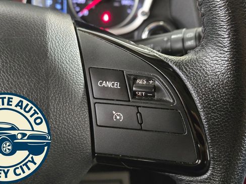 Used 2023 Mitsubishi Eclipse Cross SE image 13