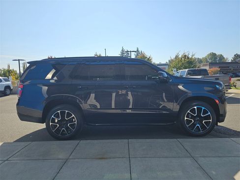 Used 2022 Chevrolet Tahoe RST w/ Luxury Package image 8