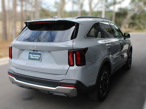 New 2026 Kia Sorento S image 12