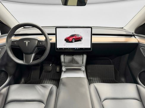Used 2024 Tesla Model Y Long Range AWD/4WD image 14