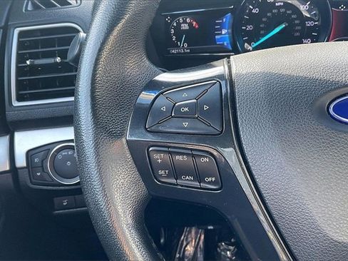 Certified 2017 Ford Explorer XLT w/ Equipment Group 201A image 18