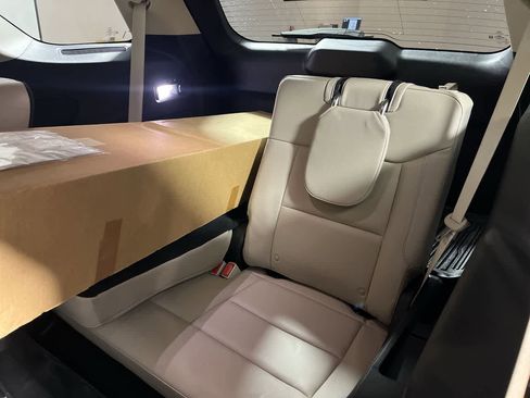 Used 2021 Ford Explorer Limited w/ Equipment Group 301A image 27