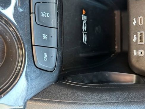 Used 2022 Chevrolet TrailBlazer RS w/ Sun and Liftgate Package image 11