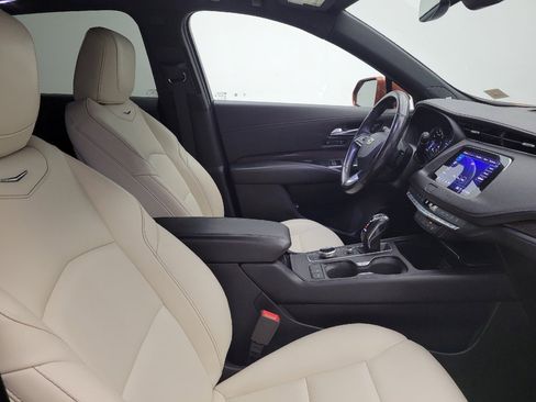 Used 2019 Cadillac XT4 Sport w/ Cold Weather Package image 21