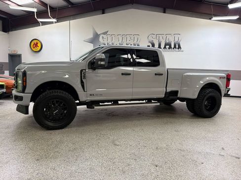 Used 2025 Ford F350 XLT w/ 360-Degree Camera Package AWD/4WD image 2