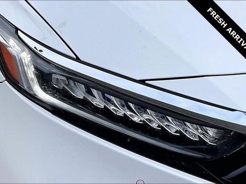 Used 2020 Honda Accord Touring image 31