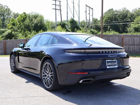 New 2025 Porsche Panamera image 3