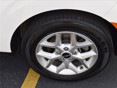 Used 2023 Kia Soul S image 37