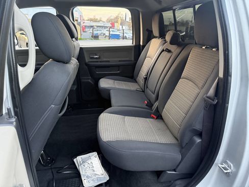 Used 2012 RAM 1500 Big Horn w/ Luxury Group image 17