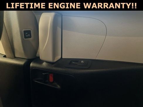 Certified 2024 Chrysler Pacifica Touring-L FWD image 35