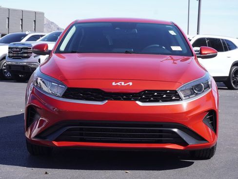 Used 2022 Kia Forte LXS w/ LXS Technology Package image 5