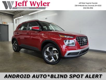 Certified 2022 Hyundai Venue Limited w/ Cargo Package