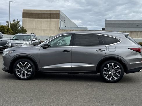 Used 2023 Acura MDX w/ Technology Package FWD image 9