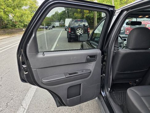 Used 2012 Ford Escape XLT image 17
