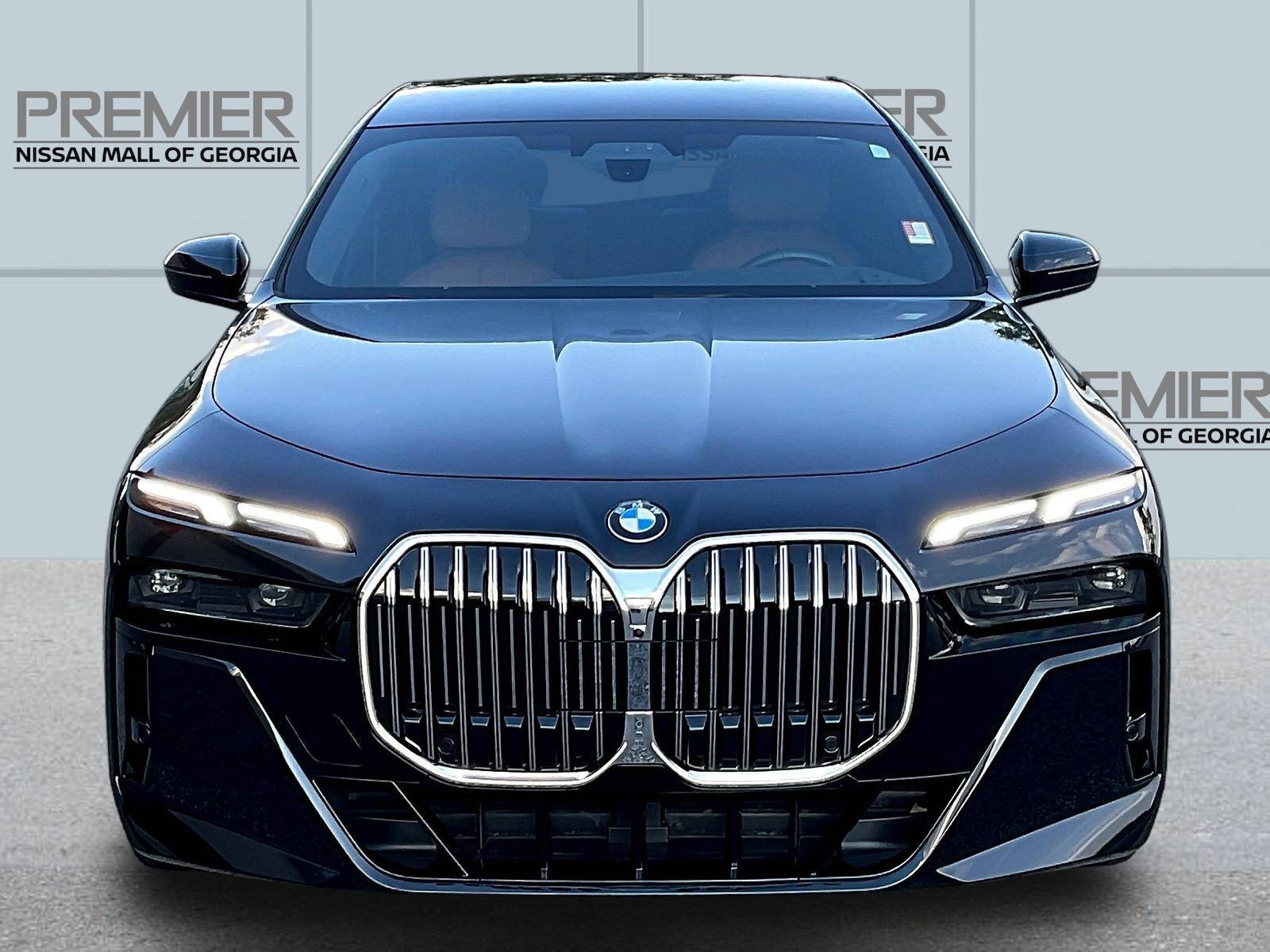 Used 2024 BMW 740i RWD image 2