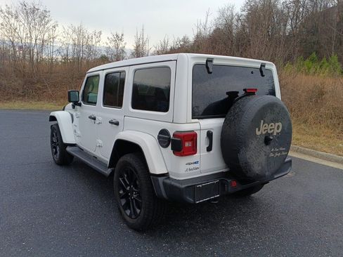 Used 2021 Jeep Wrangler Unlimited Sahara w/ Cold Weather Group image 3