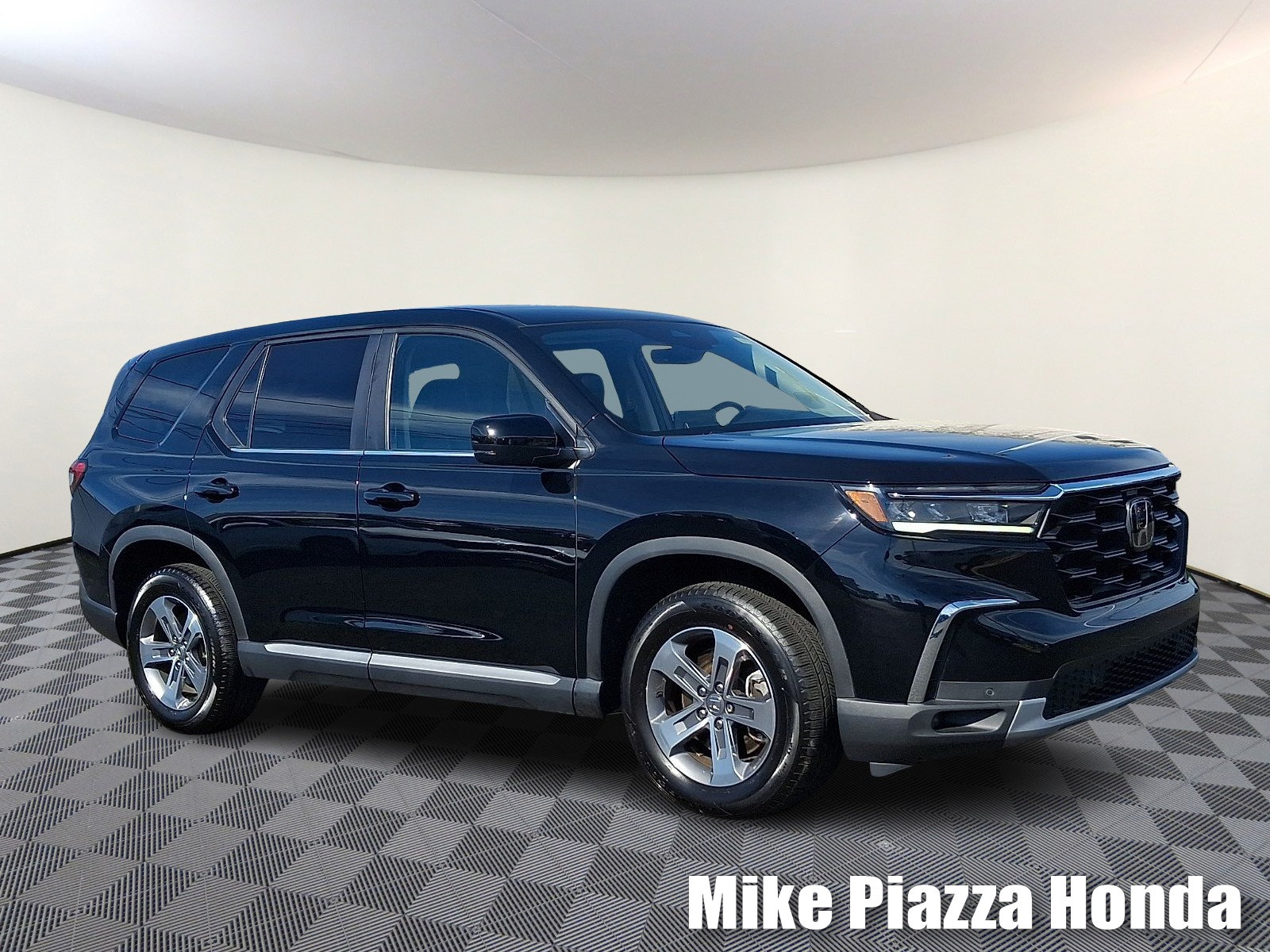 Used 2025 Honda Pilot EX-L image 1