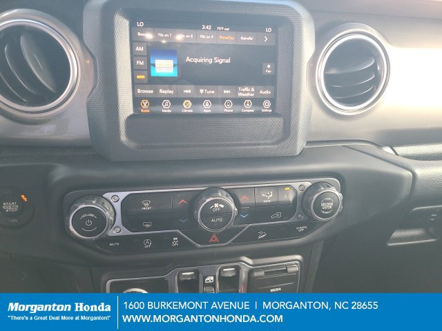 Used 2020 Jeep Wrangler Unlimited Sahara AWD/4WD image 15