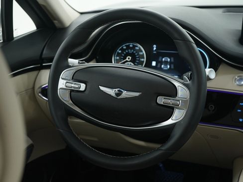 Used 2024 Genesis GV70 2.5T Advanced w/ Advanced Package image 16