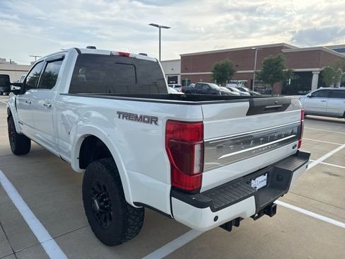 Used 2022 Ford F250 Platinum w/ Tremor Off-Road Package image 4