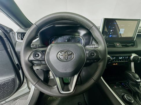 Certified 2024 Toyota RAV4 SE AWD/4WD image 15