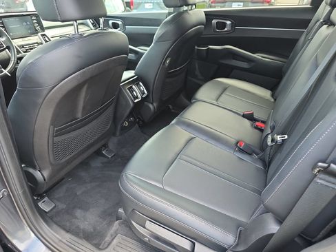 Used 2021 Kia Sorento S w/ Panoramic Sunroof Package AWD/4WD image 31