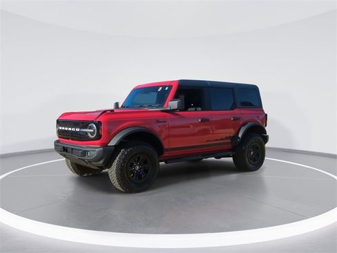 Used 2022 Ford Bronco Wildtrak image 4