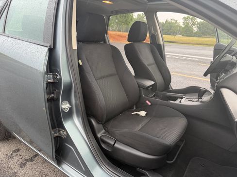 Used 2012 MAZDA MAZDA3 i Touring FWD image 12