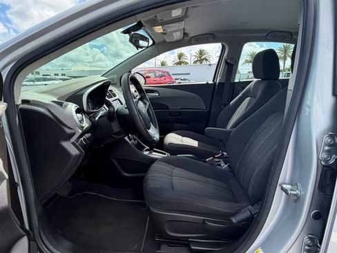 Used 2020 Chevrolet Sonic LT FWD image 9