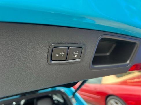 Used 2021 Porsche Macan S AWD/4WD image 19
