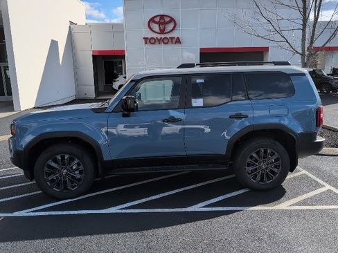 New 2025 Toyota Land Cruiser image 8