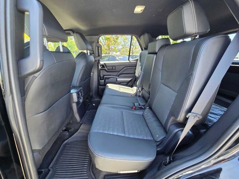 Used 2026 Toyota 4Runner TRD Off-Road Premium AWD/4WD image 16