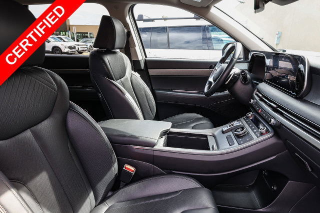 Certified 2025 Hyundai Palisade SEL FWD image 18