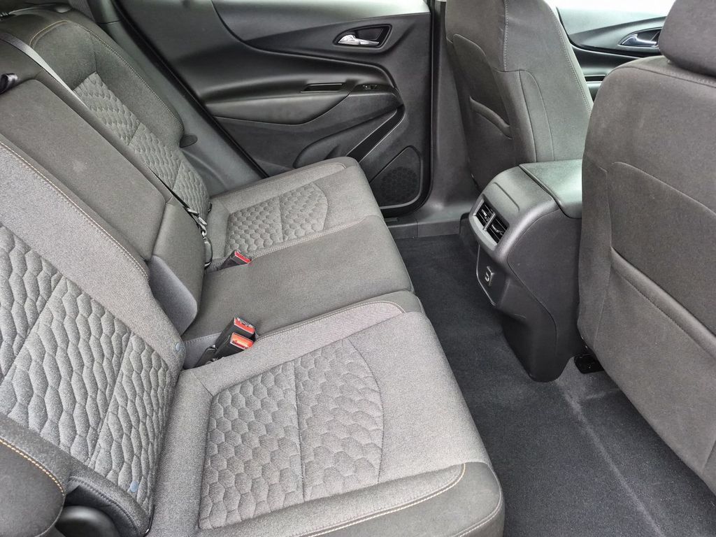 Used 2021 Chevrolet Equinox LT AWD/4WD image 30