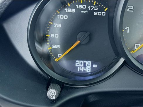 Used 2020 Porsche 718 Cayman GT4 image 13