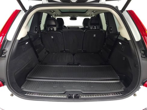 Used 2024 Volvo XC90 B5 Core w/ Climate Package AWD/4WD image 7