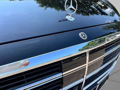 Used 2025 Mercedes-Benz S 580 4MATIC Sedan image 29