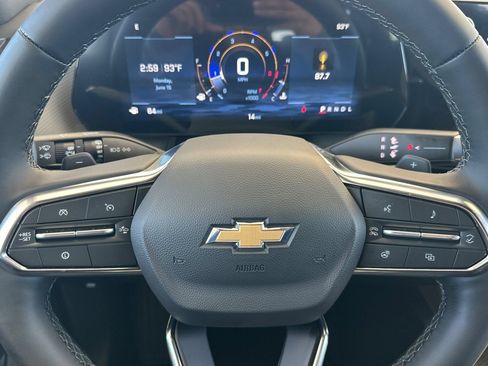 New 2026 Chevrolet Equinox LT w/ Convenience Package II FWD image 25