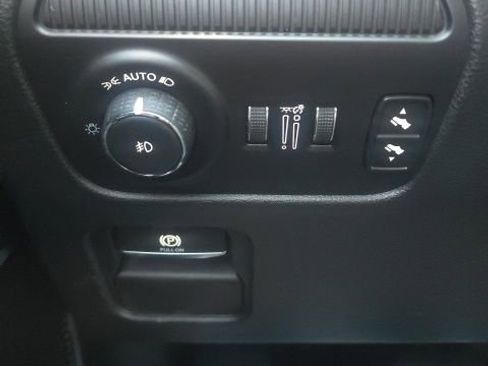 Used 2023 Jeep Wagoneer Series III w/ Convenience Group I image 22