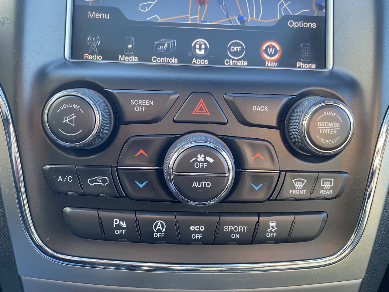 Used 2017 Jeep Grand Cherokee Trailhawk w/ Trailhawk Luxury Group AWD/4WD image 31