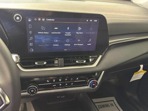 Used 2026 Chevrolet Equinox LT FWD image 21