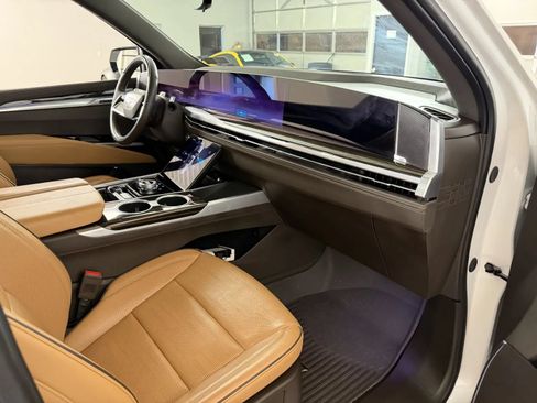 Used 2025 Cadillac Escalade Premium Luxury w/ Touring Package AWD/4WD image 59