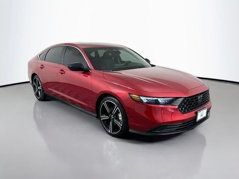 Certified 2025 Honda Accord Sport image 3