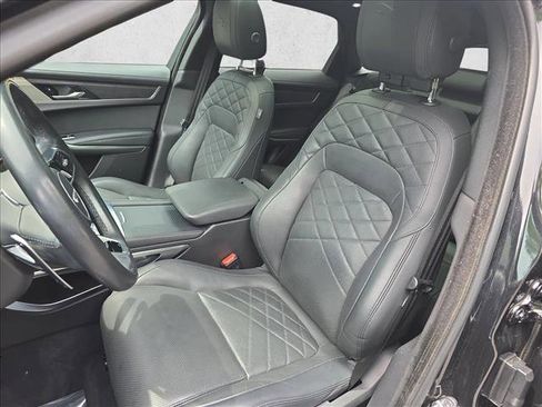Used 2022 Jaguar F-PACE S AWD/4WD image 15