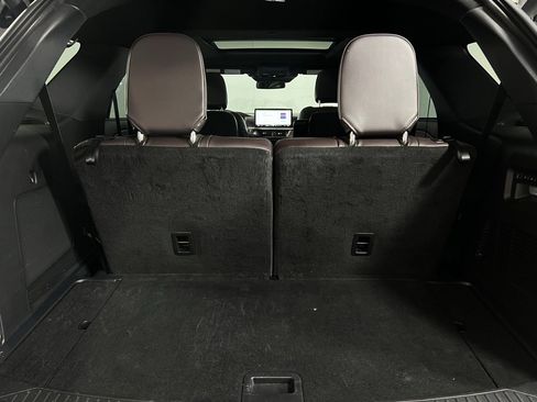 Used 2025 Ford Explorer Platinum w/ LUX Leather Package image 31