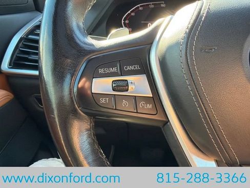 Used 2022 BMW X5 xDrive40i AWD/4WD image 16
